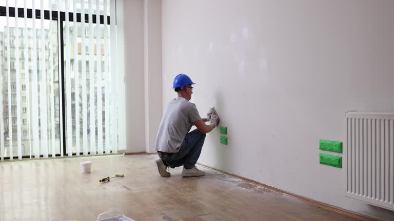 Best Water-Damaged Drywall Repair  in Sevierville, TN